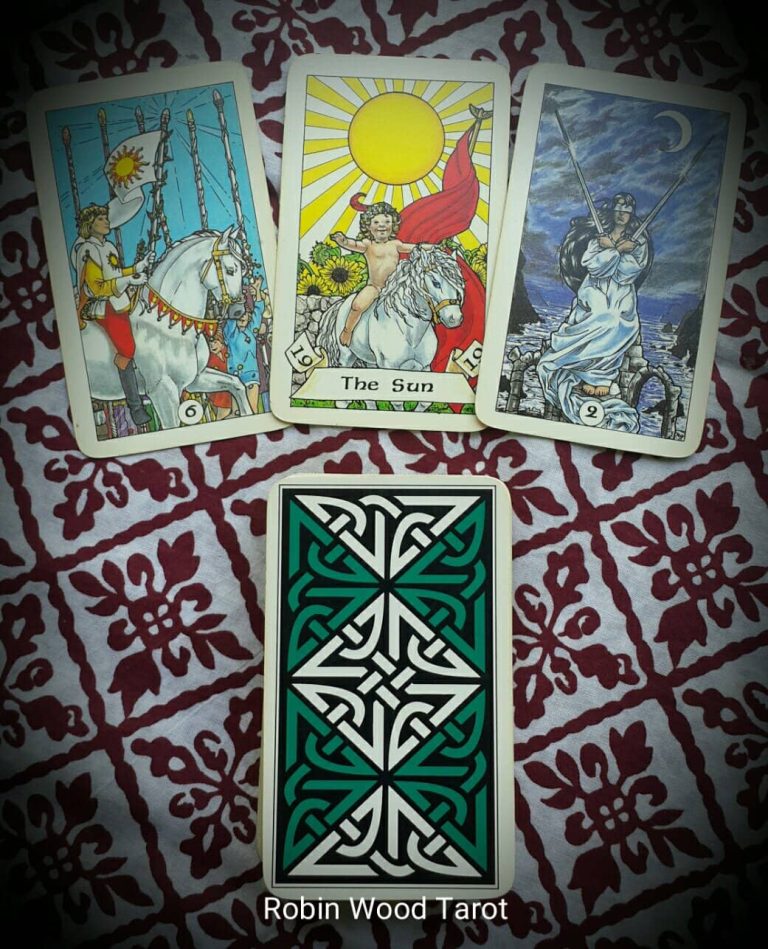 What is a tarot card reading?